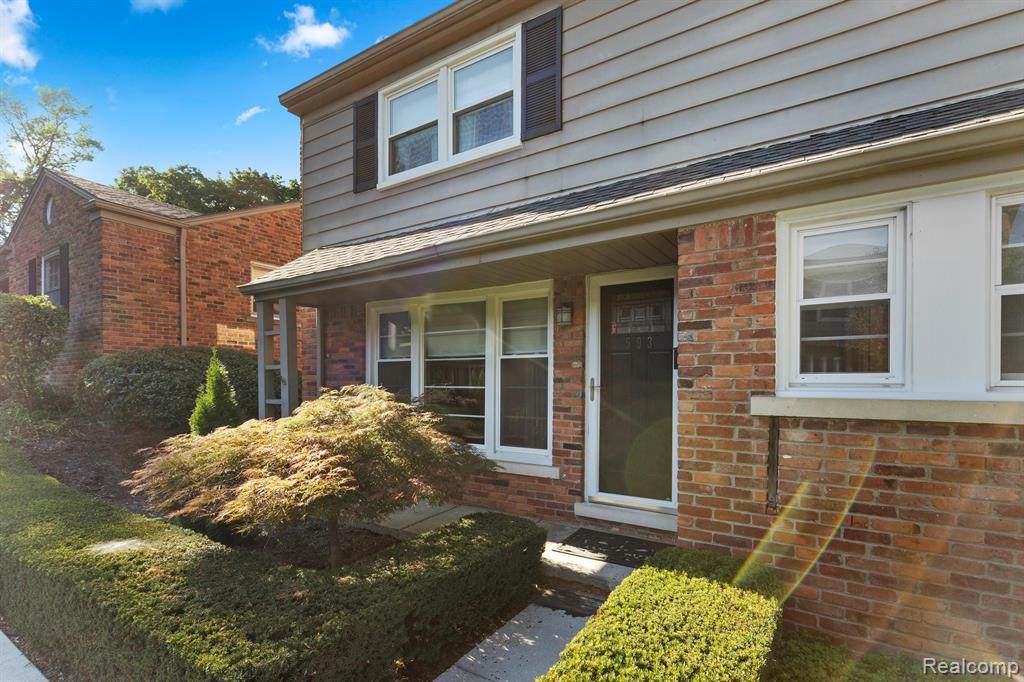 593 Old Woodward Avenue - Photo 1