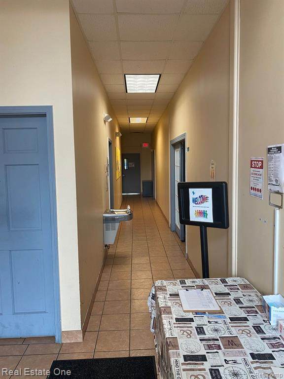 921 Howard Street - Photo 1