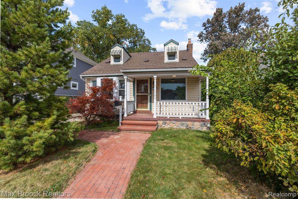 532 Cherry Avenue - Photo 1