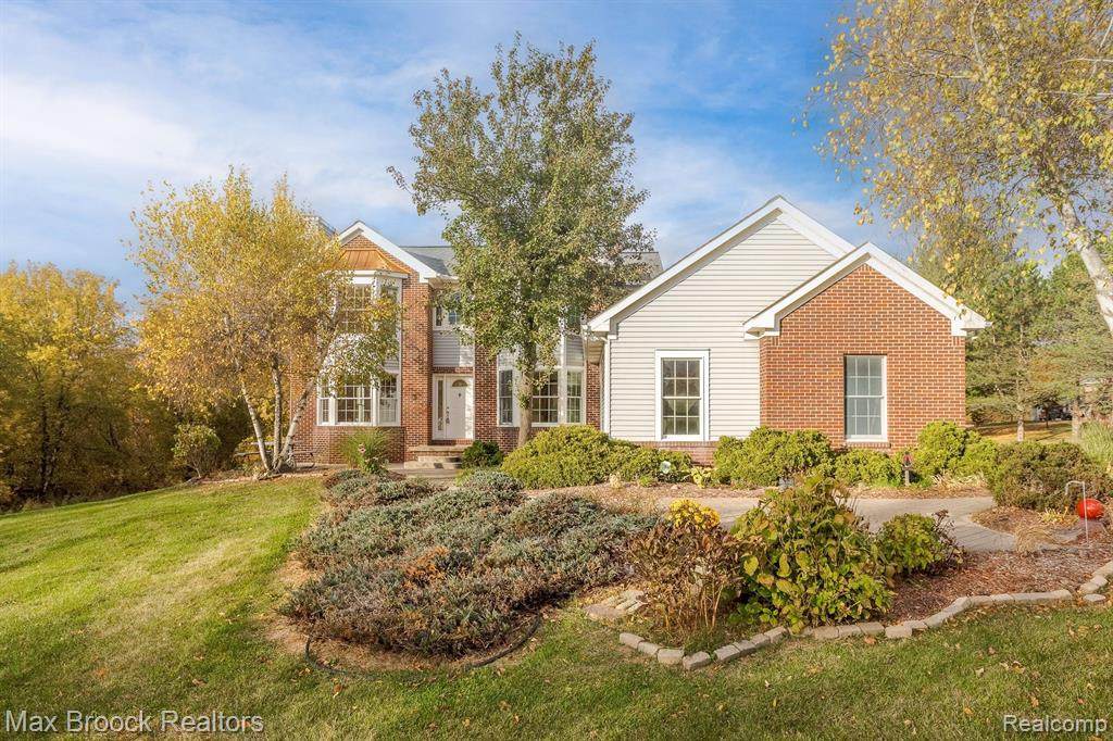 6081 Lanake Lane - Photo 1