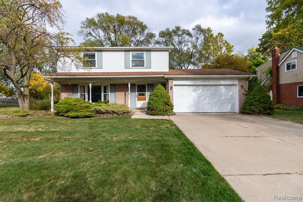 18615 Valleyview Street - Photo 1
