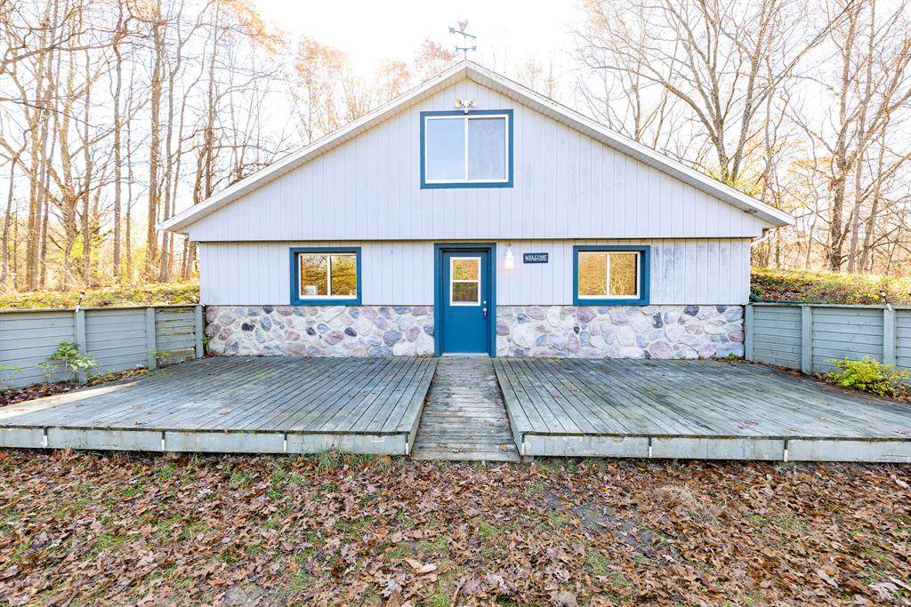 5341 128th Avenue - Photo 1
