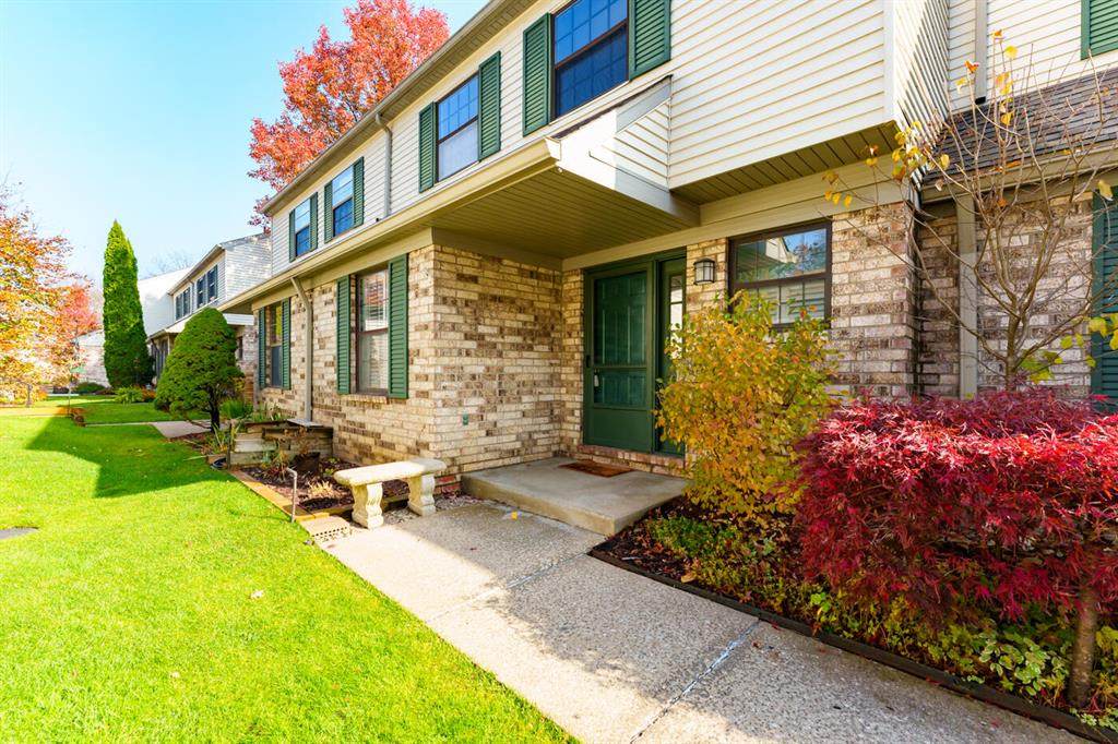3859 Greenleaf Circle - Photo 1