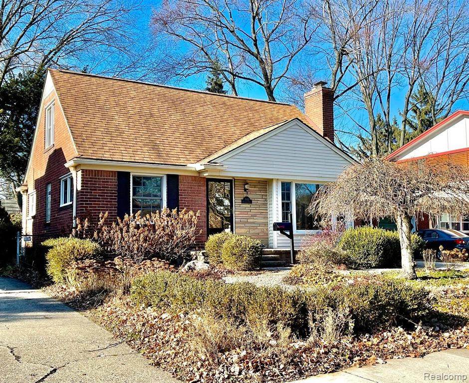 3015 Benjamin Avenue - Photo 1