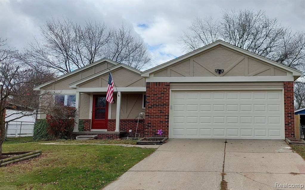 1438 Heritage Drive - Photo 1