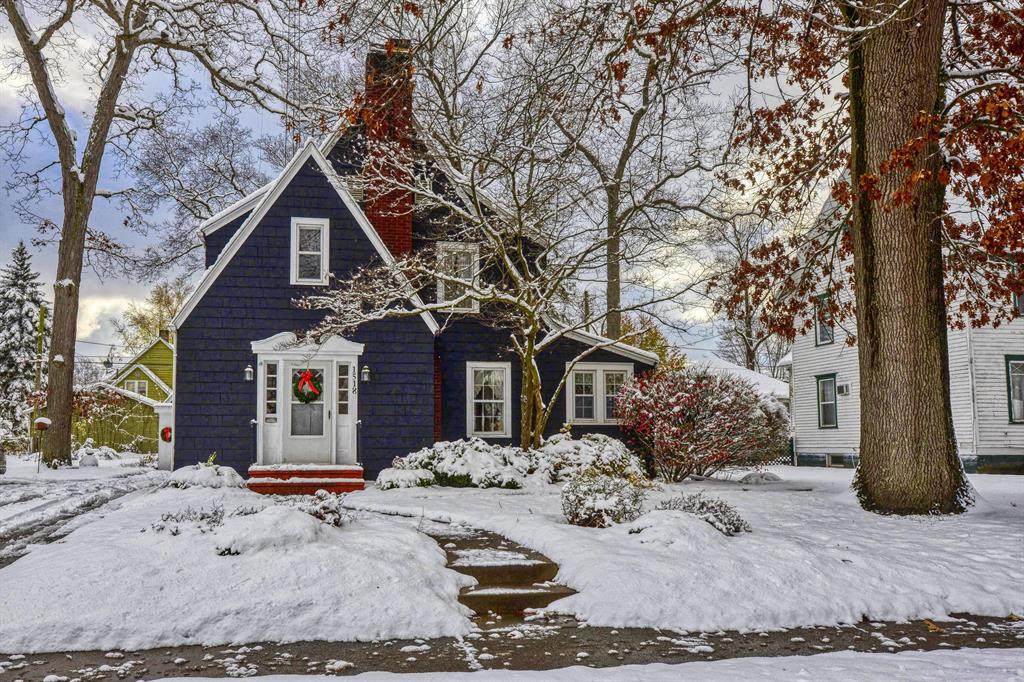 1518 Oak Street - Photo 1