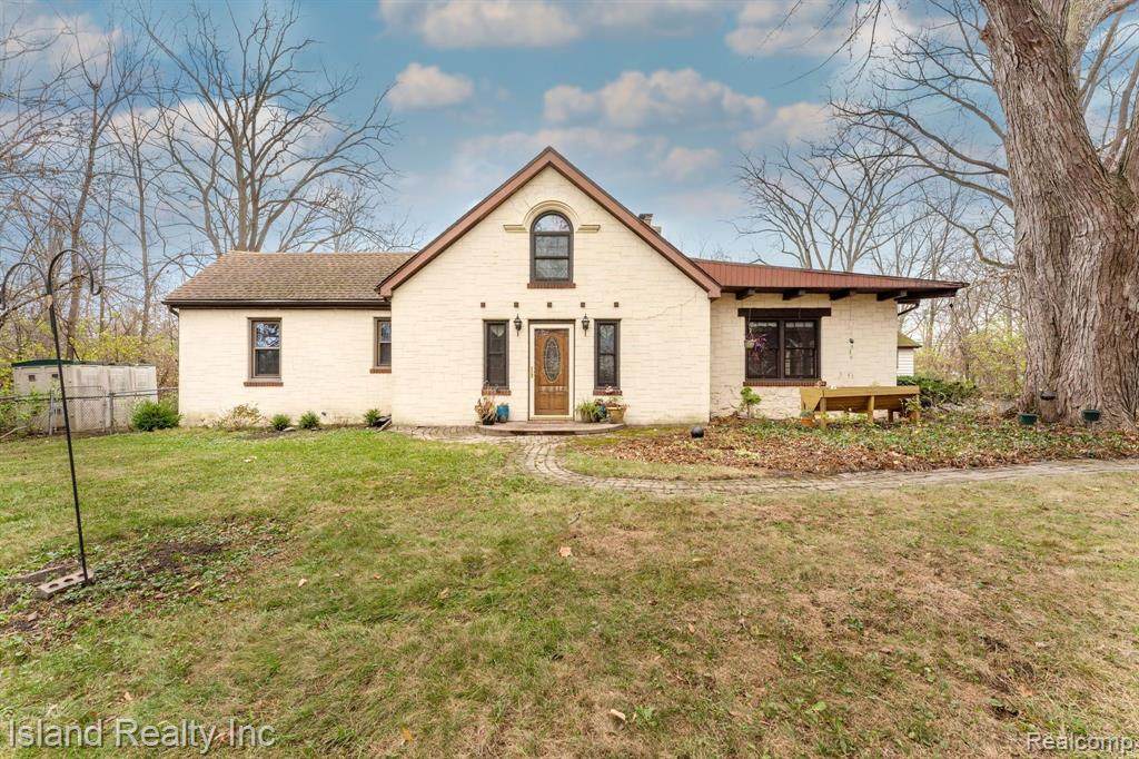 20665 West River Road - Photo 1
