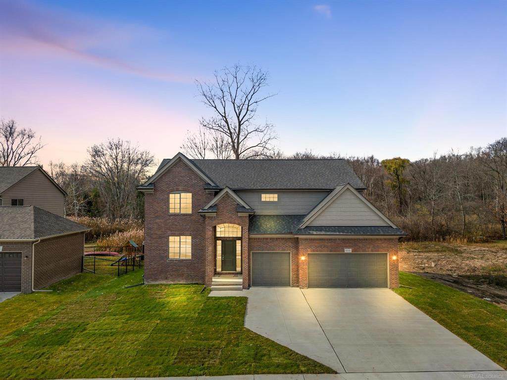 50181 Oakbrooke Drive - Photo 1