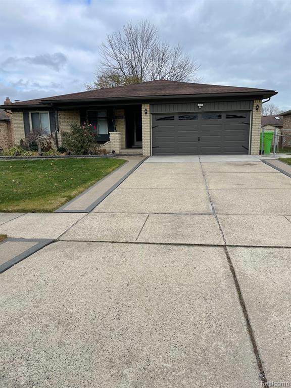 46330 Peach Grove Avenue - Photo 1