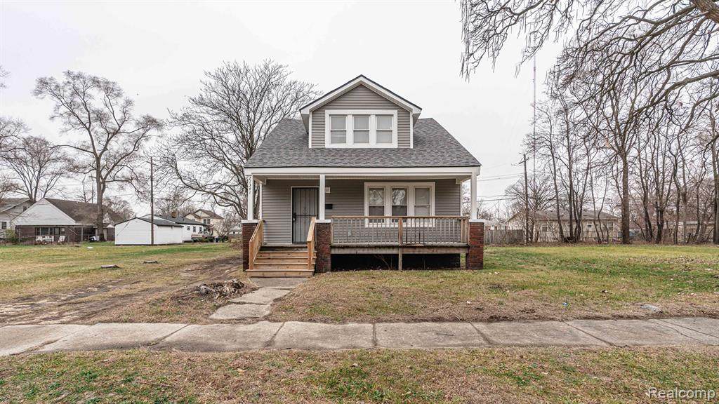 21341 Parkside Boulevard - Photo 1