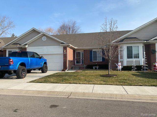 47420 Mariners Point - Photo 1