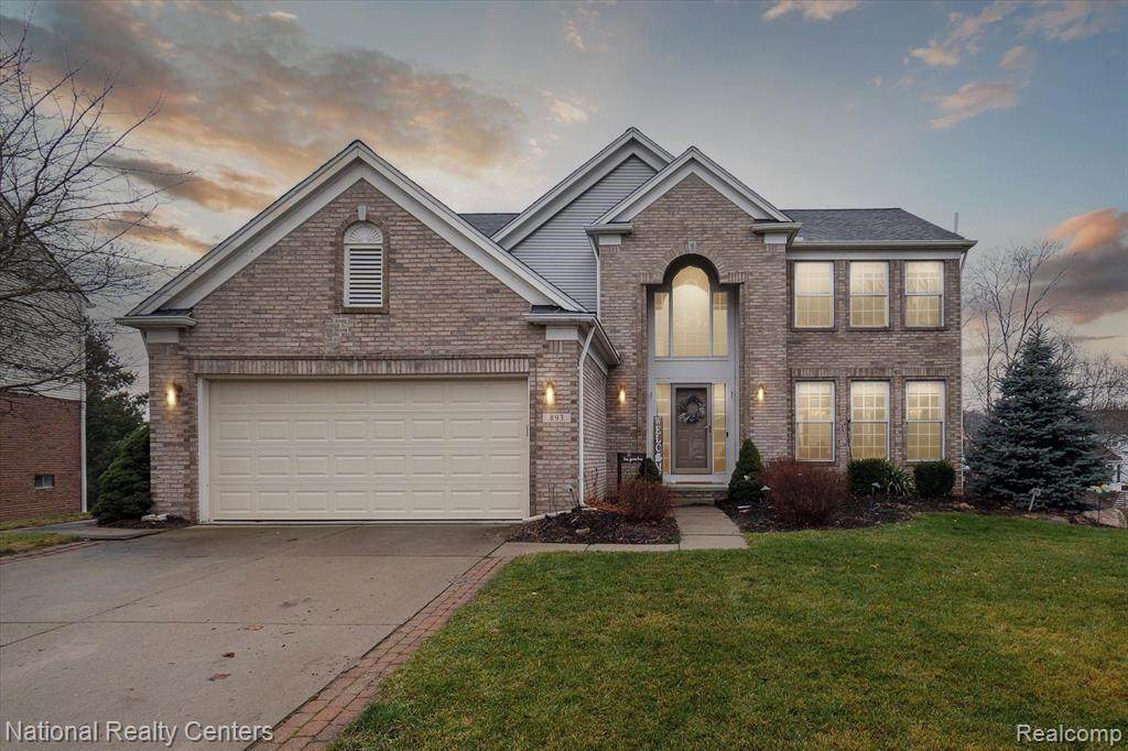 893 Huntington Drive - Photo 1