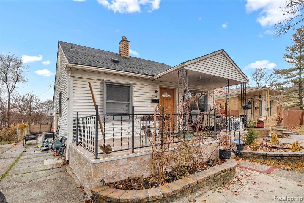 6385 Montrose Street - Photo 1