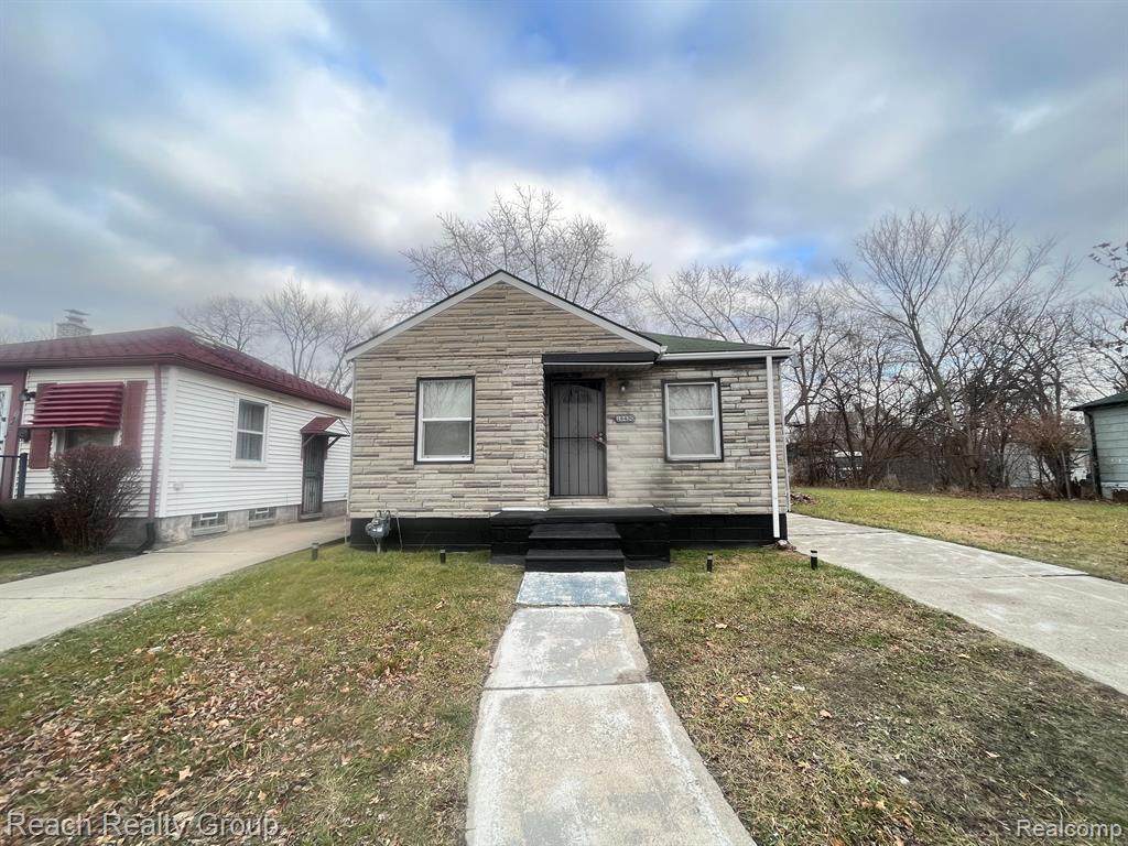 18430 Bloom Street - Photo 1