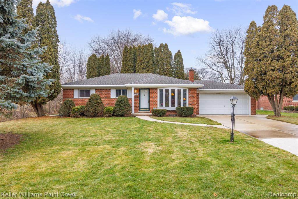 38207 Sheffield Street - Photo 1