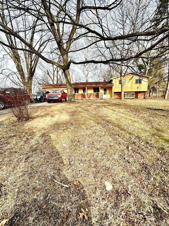 37256 Glenwood Road - Photo 1
