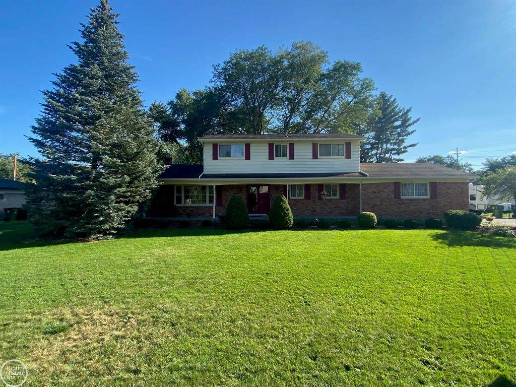 5940 Wilmington - Photo 1