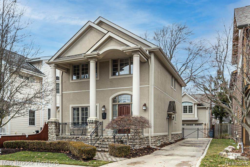 909 Bennaville Avenue - Photo 1