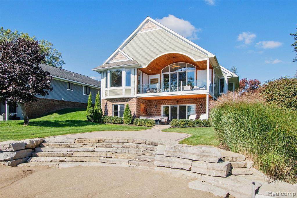 8495 Waumegah Road - Photo 1