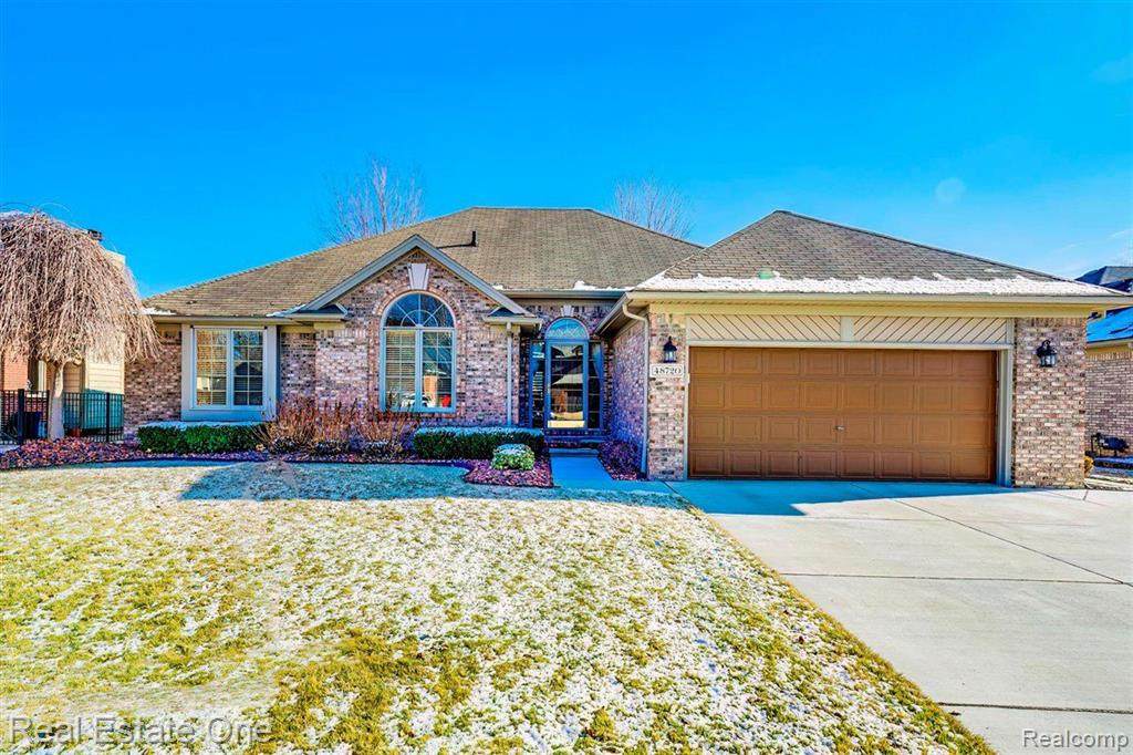 48720 Boardwalk Drive - Photo 1