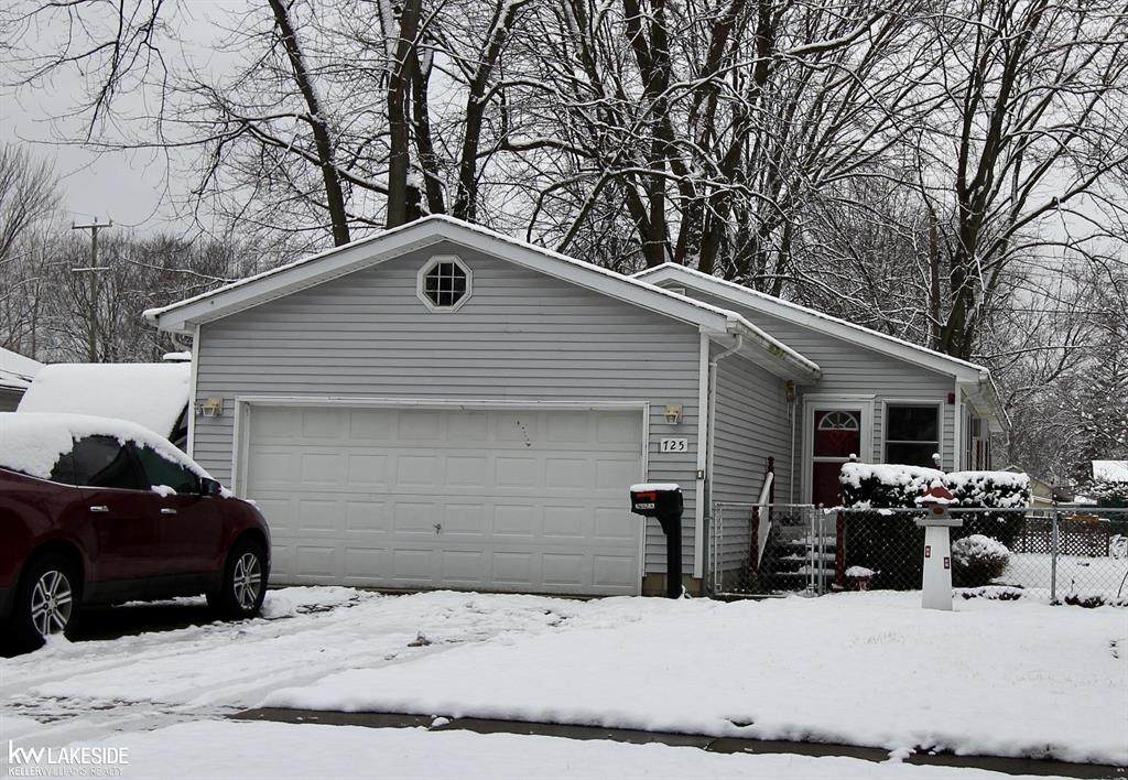 725 Washington - Photo 1