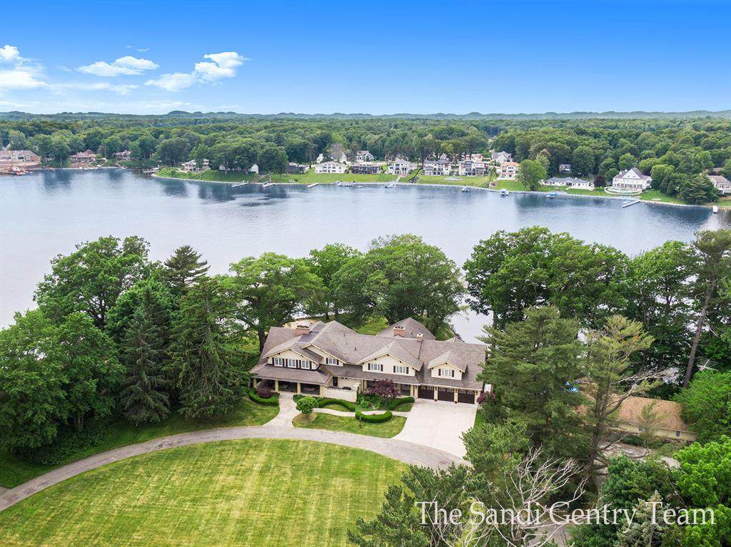 18635 Fruitport Road - Photo 1