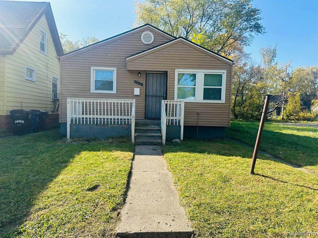 18043 Syracuse Street - Photo 1