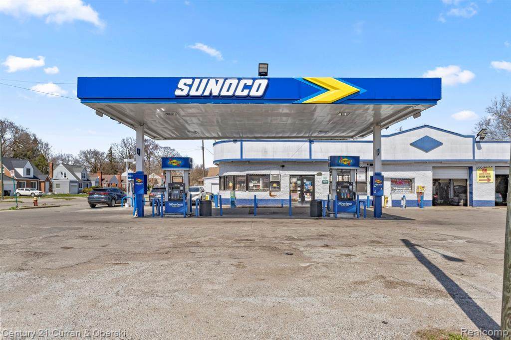 20630 7 MILE Road - Photo 1