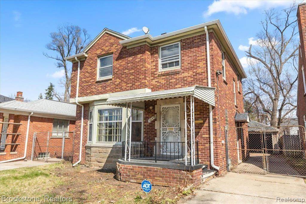 20470 Warrington Drive - Photo 1