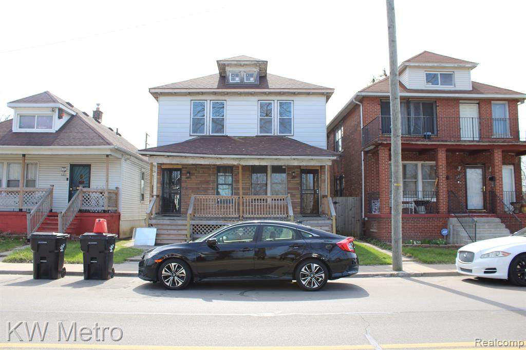 5815 & 5819 Cadillac Avenue - Photo 1
