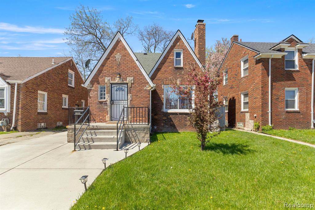 8603 Terry Street - Photo 1
