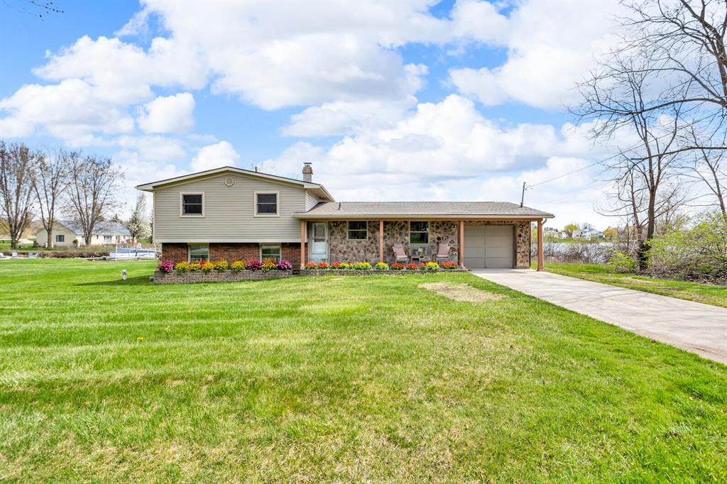 9315 Kingsley Drive - Photo 1