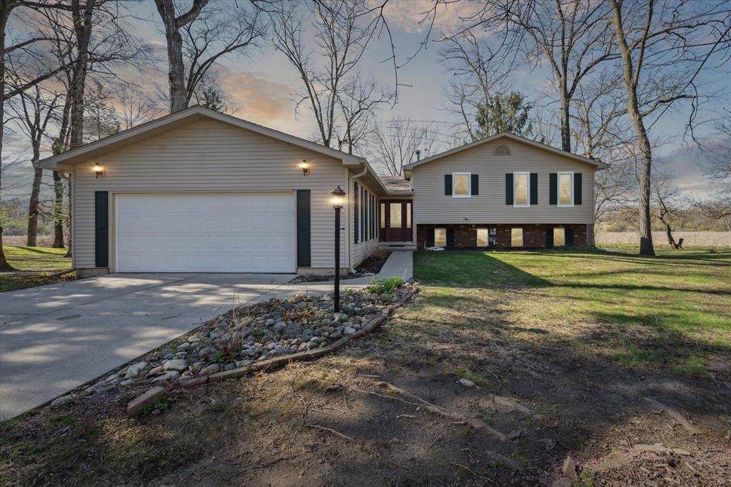111 Blenheim Drive - Photo 1