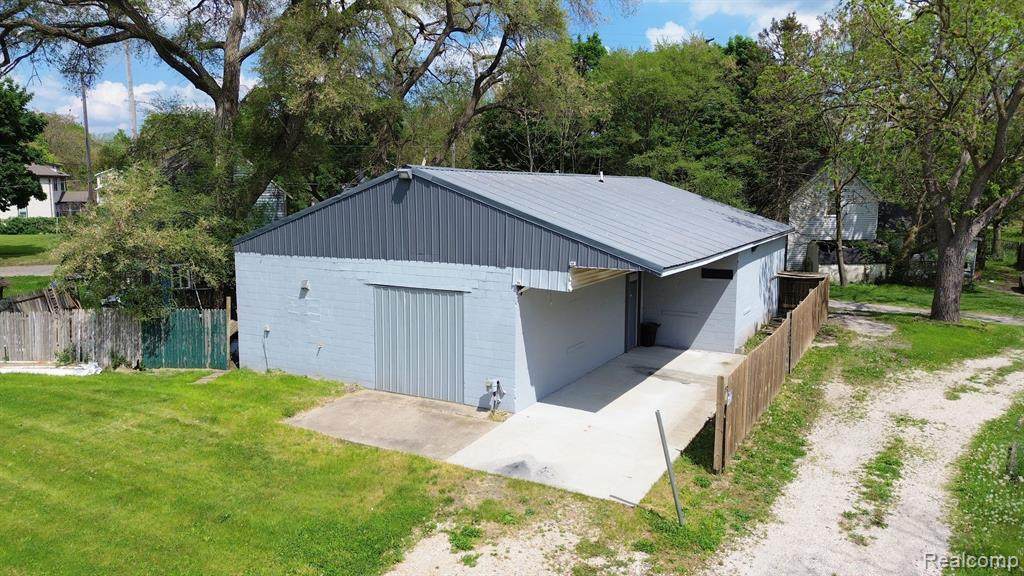 713 Fenton Road - Photo 1