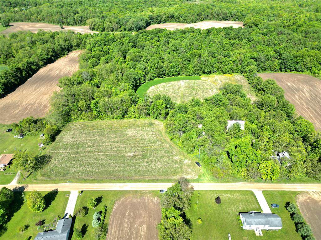 63362 Carver Road - Photo 1