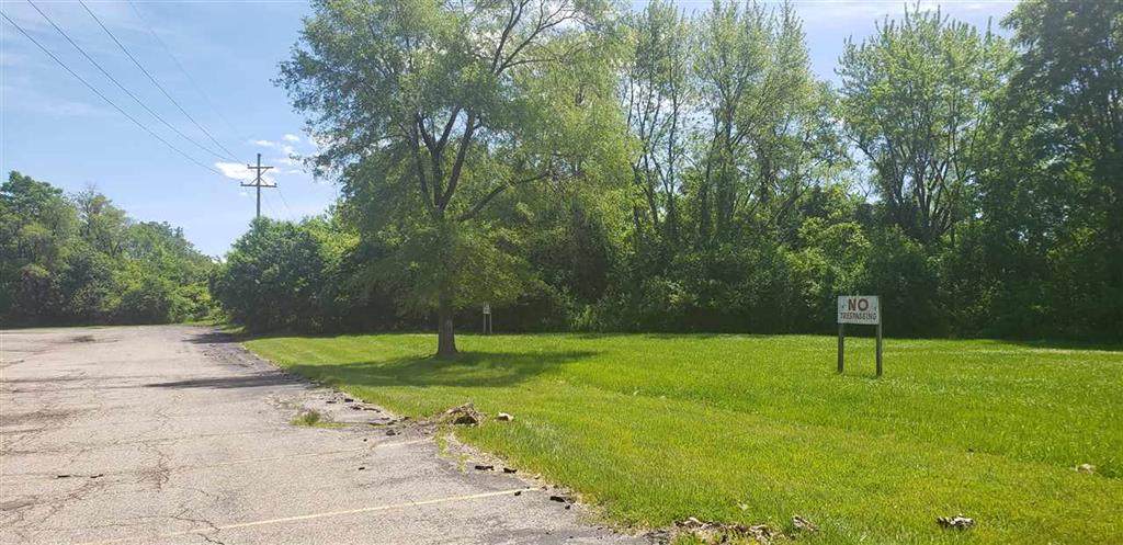 4490 Lennon Road - Photo 1