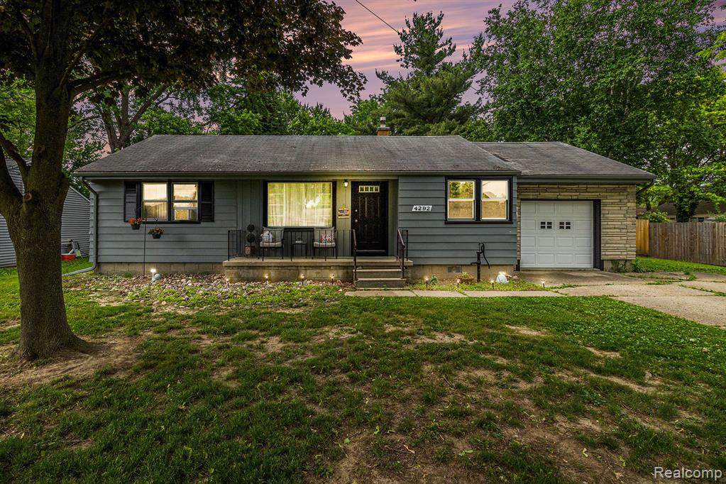 4292 Woodrow Avenue - Photo 1