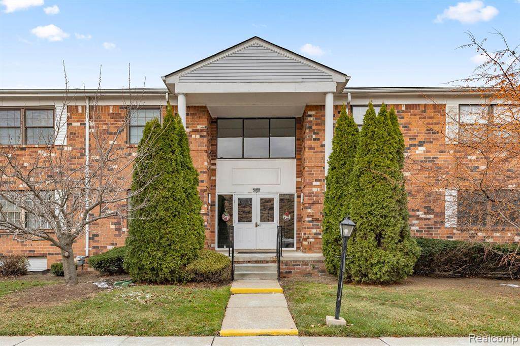 30030 Wildbrook Drive - Photo 1