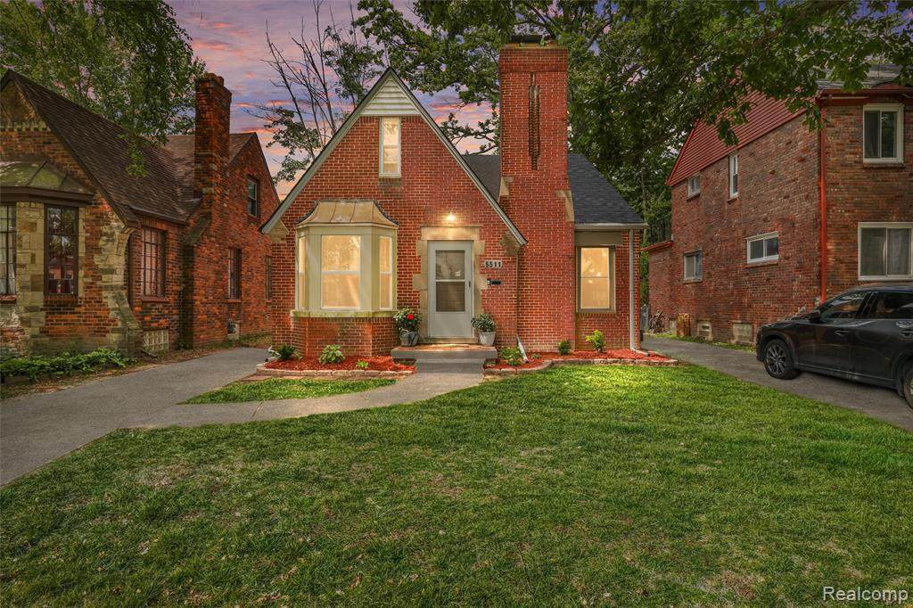 5511 Bishop Street - Photo 1