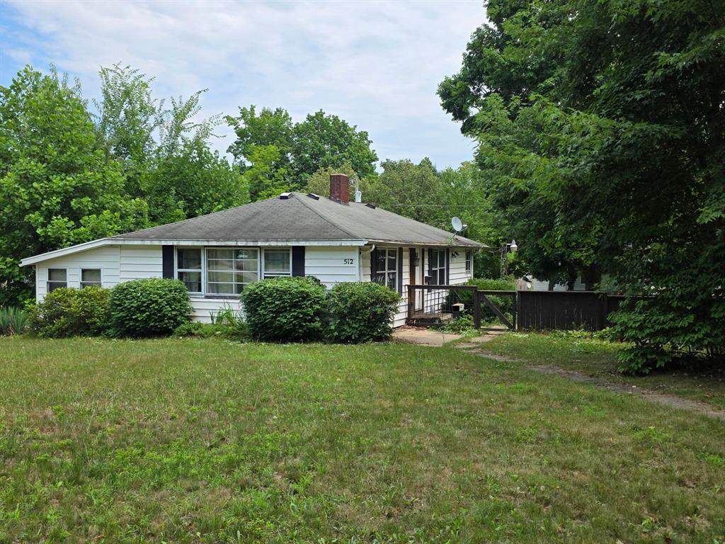 512 Green Street - Photo 1