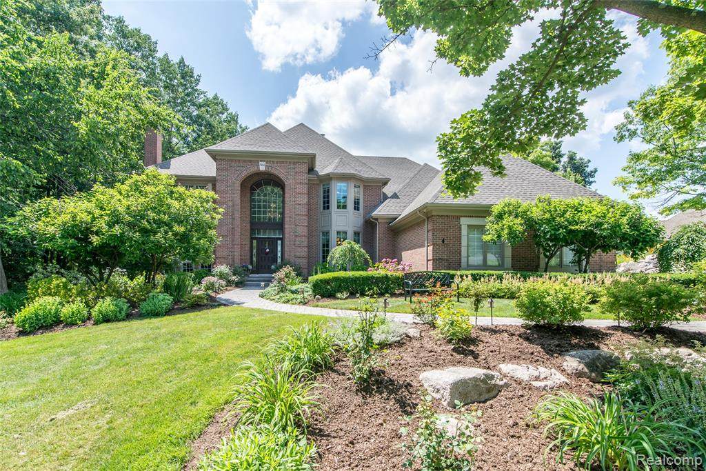 3166 Beach Lake Drive - Photo 1