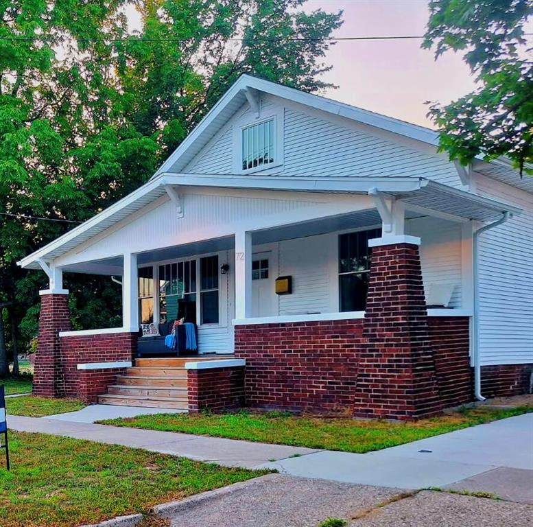 72 Grand Avenue - Photo 1