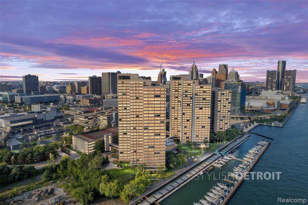 1001 W Jefferson Ave W Jefferson - Photo 1