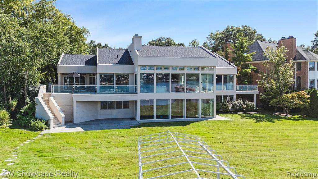 8559 Pine Cove Drive - Photo 1