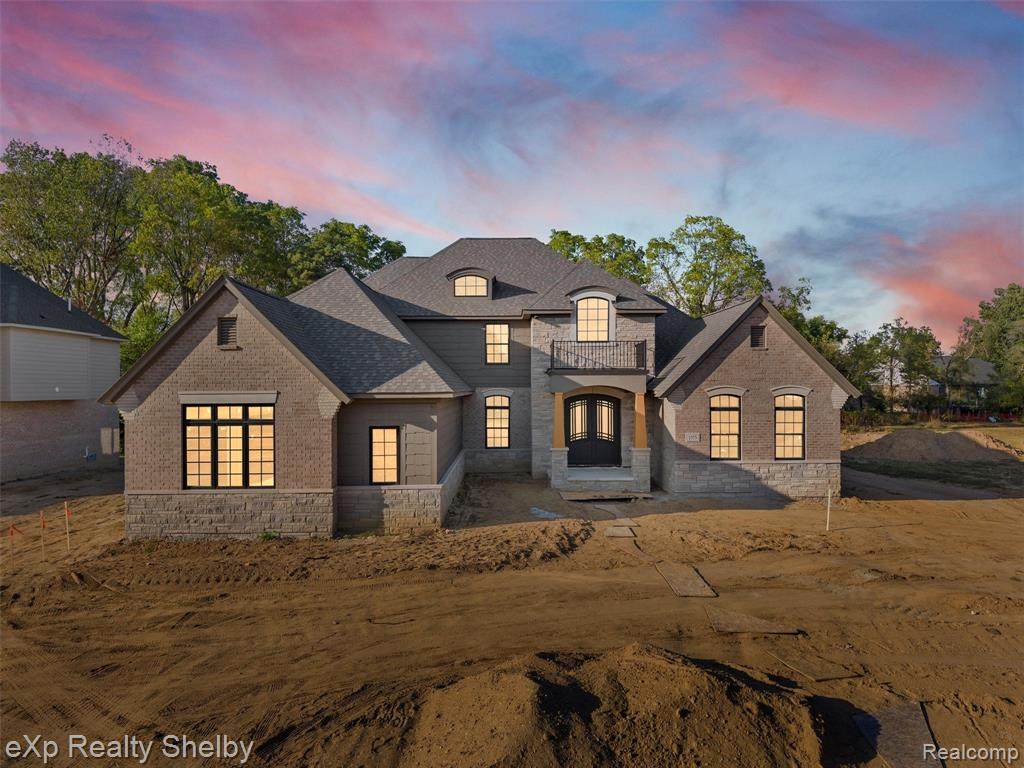 1055 Avon Road - Photo 1