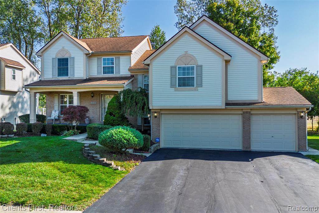 43103 Pond Bluff Drive - Photo 1