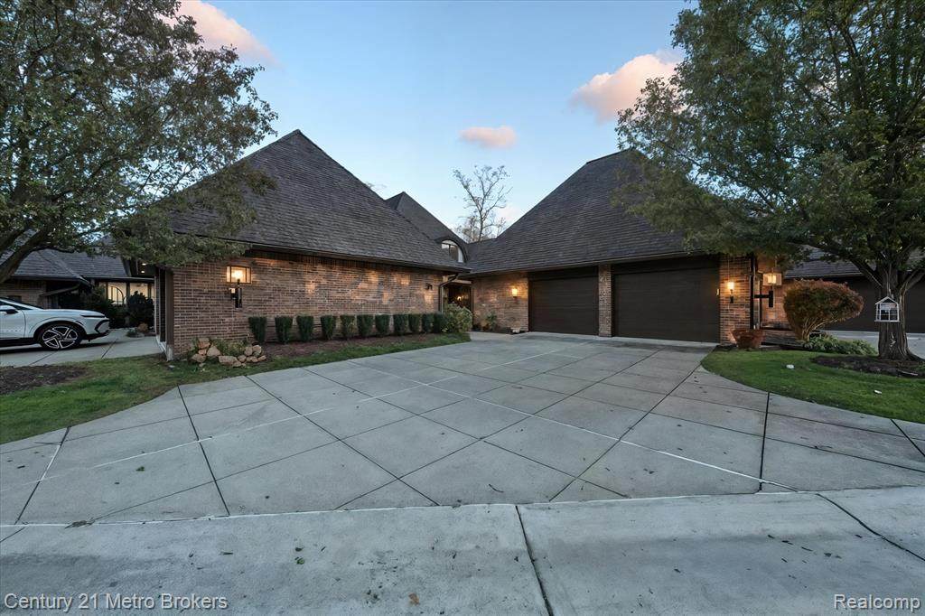 9095 Saginaw Road - Photo 1