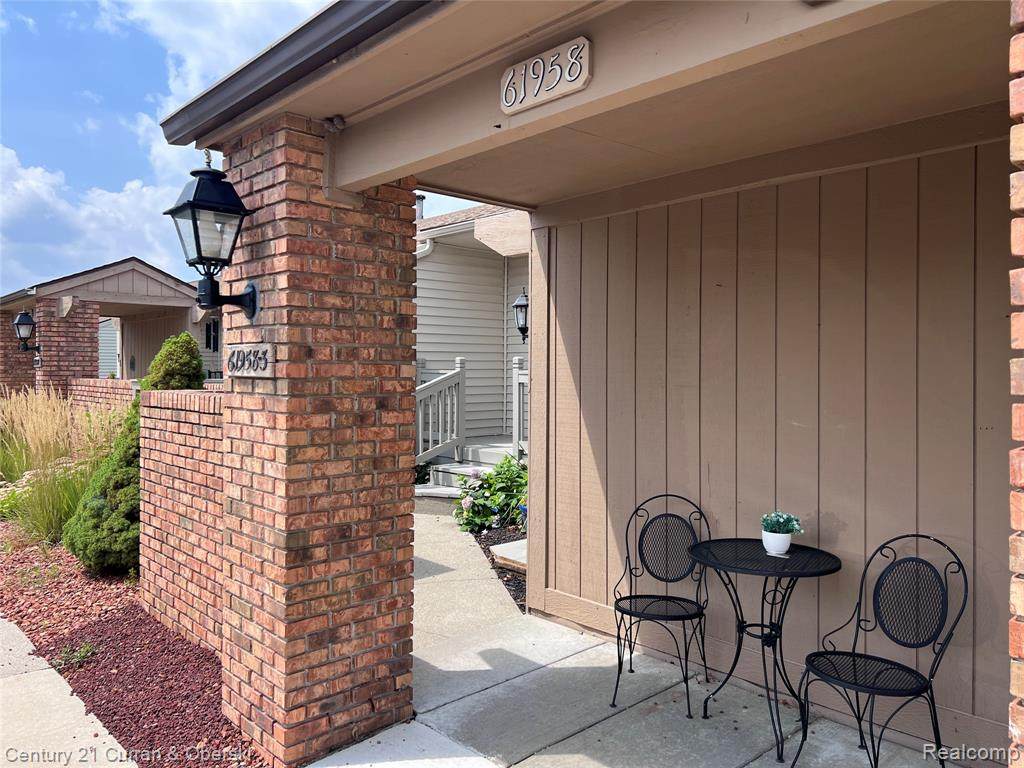 61958 Ticonderoga Drive - Photo 1