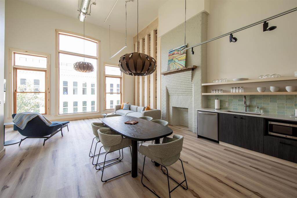 100 Front Street - Photo 1