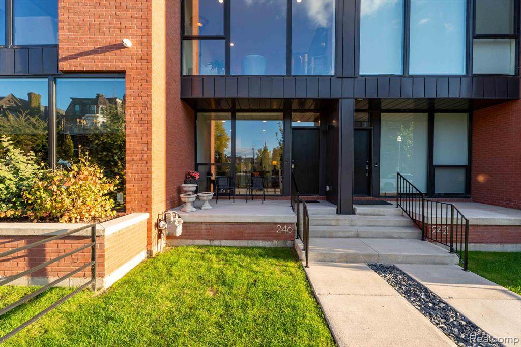 246 Edmund Place - Photo 1